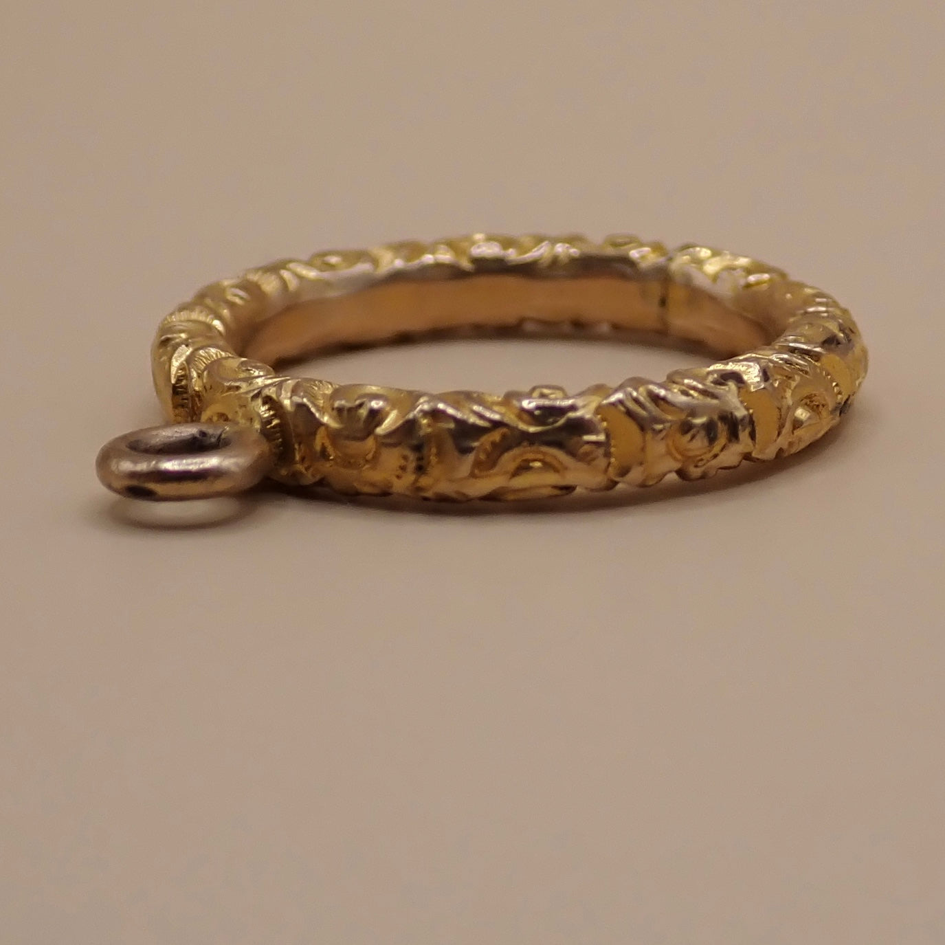 Antique Victorian Chased Scroll “Halo” Ring Finding & Charm