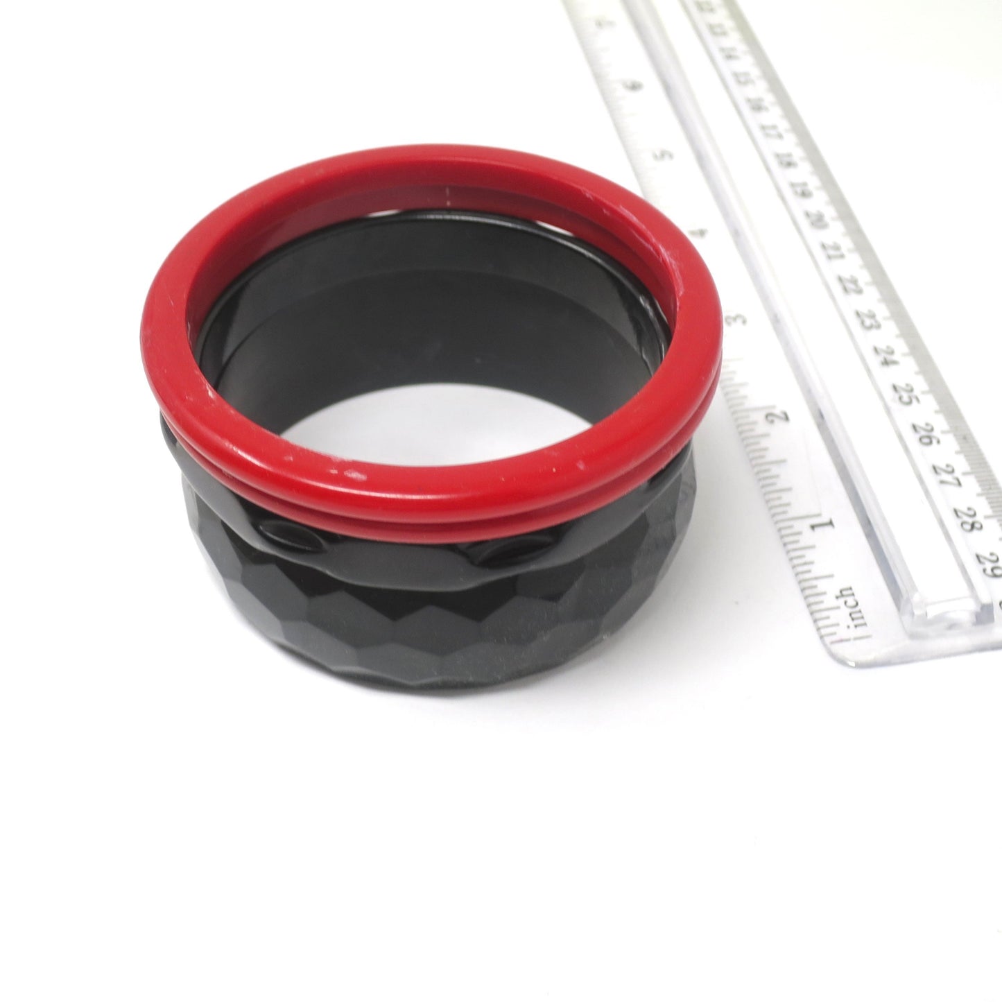 Vintage Black & Red Bakelite Bangle Set: Faceted Carved Rockabilly Jewelry