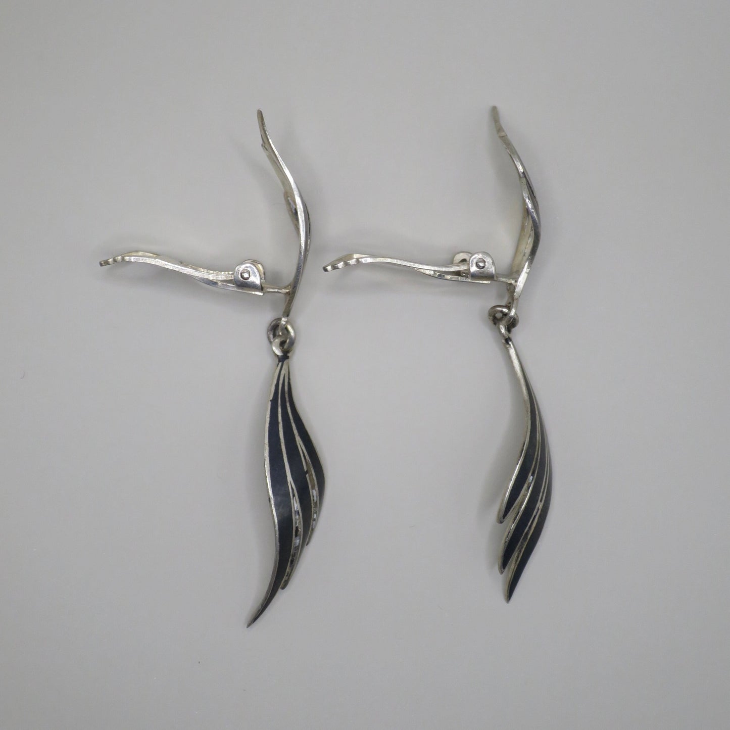 Antique Niello 865 Silver Double Angel Wings Clip On Earrings N1