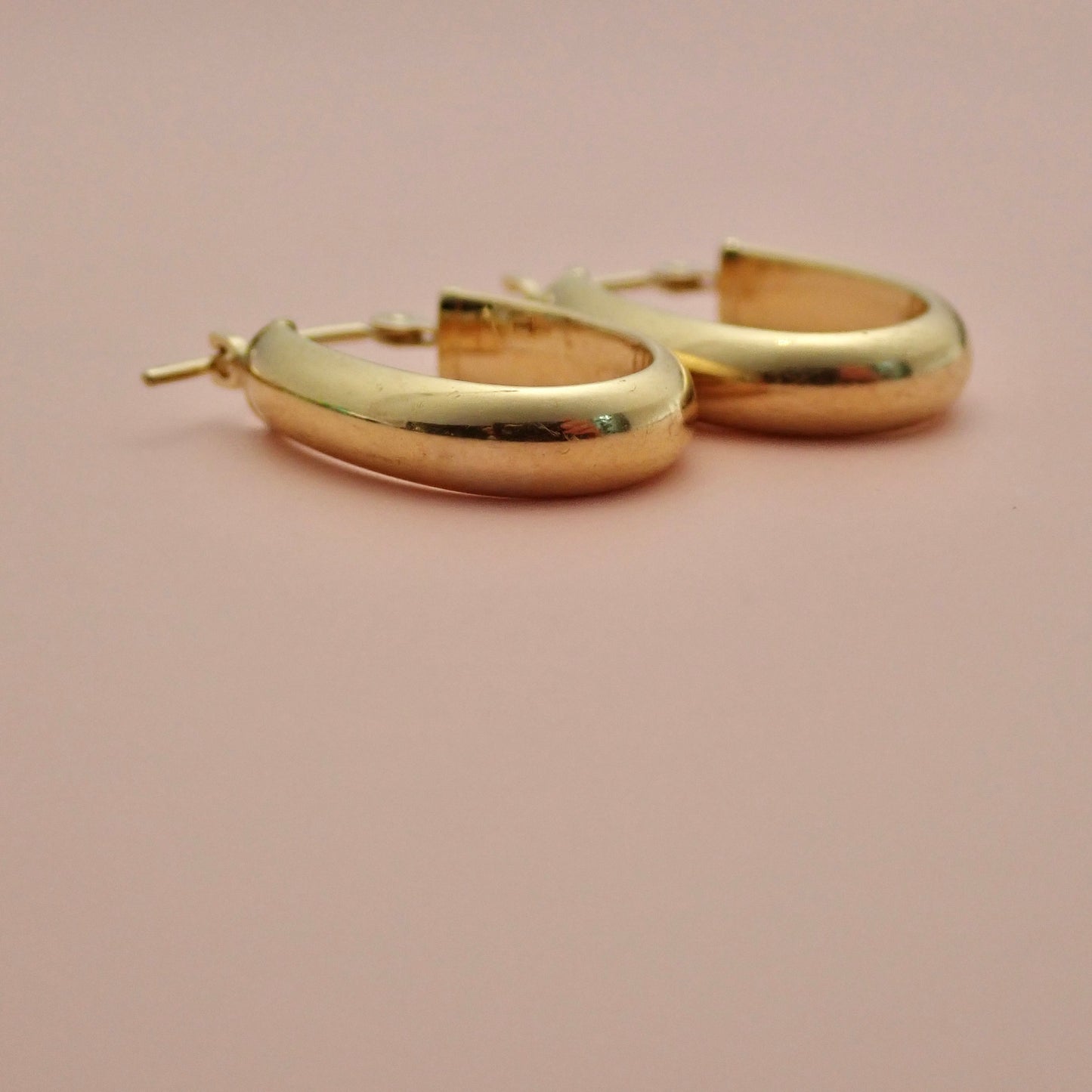PreLoved Solid 14K Yellow Gold Oval "U-Shape" High-Polish Hoop Earrings