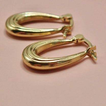 PreLoved Solid 14K Yellow Gold Ribbed "Tear-Drop" Oval Hoop Earrings