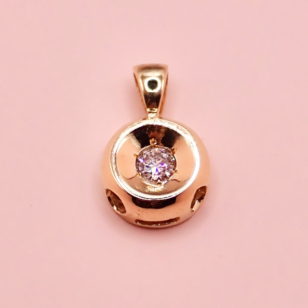 Preloved 14k Solid Gold & Brilliant Diamond Solitaire Pendant