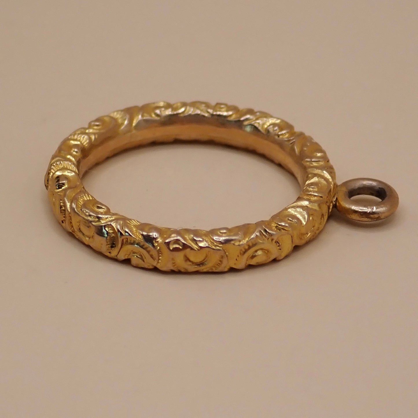 Antique Victorian Chased Scroll “Halo” Ring Finding & Charm