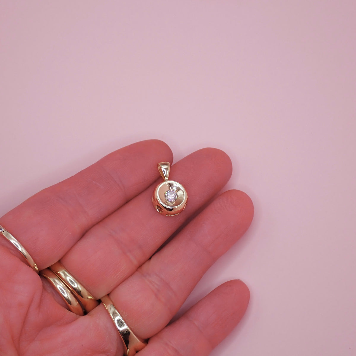 Preloved 14k Solid Gold & Brilliant Diamond Solitaire Pendant