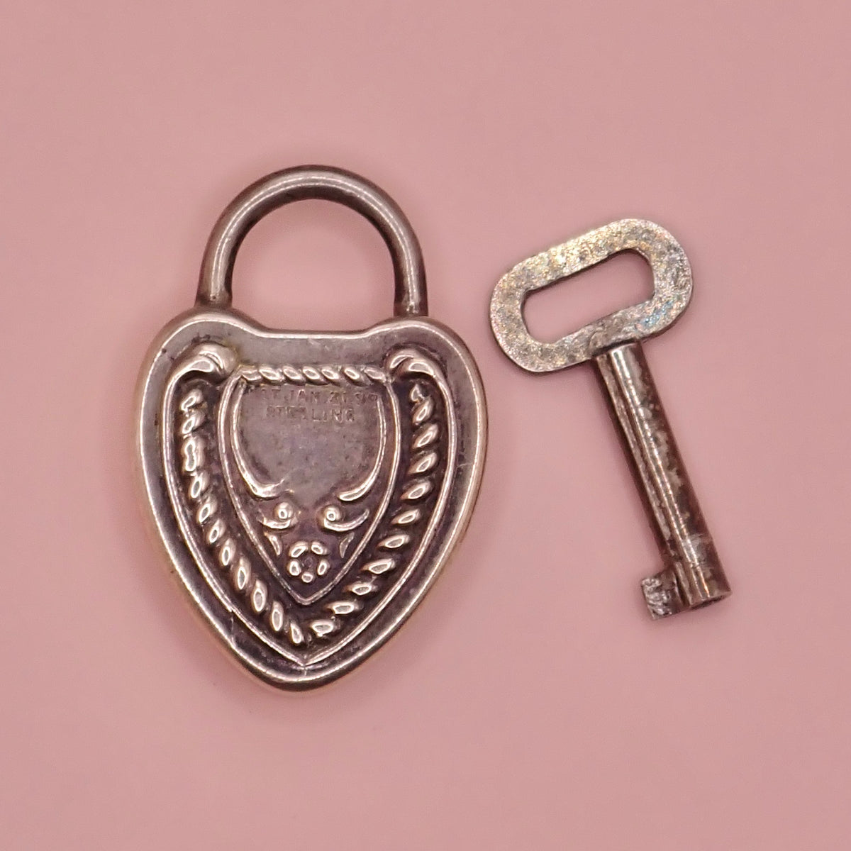 Rare Antique 1899 Sterling Silver Repoussé Heart Padlock & Working Key