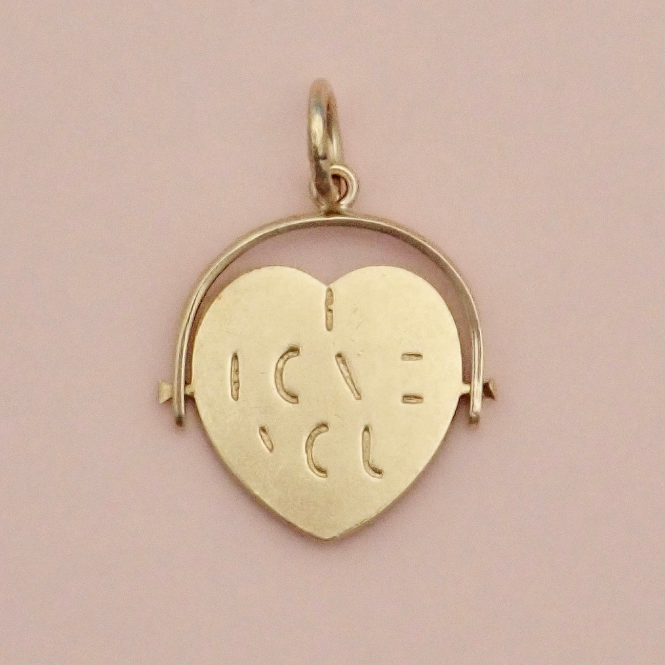 Vintage 1981 English 9ct Yellow Gold Heart 'I Love You' Spinner Pendant