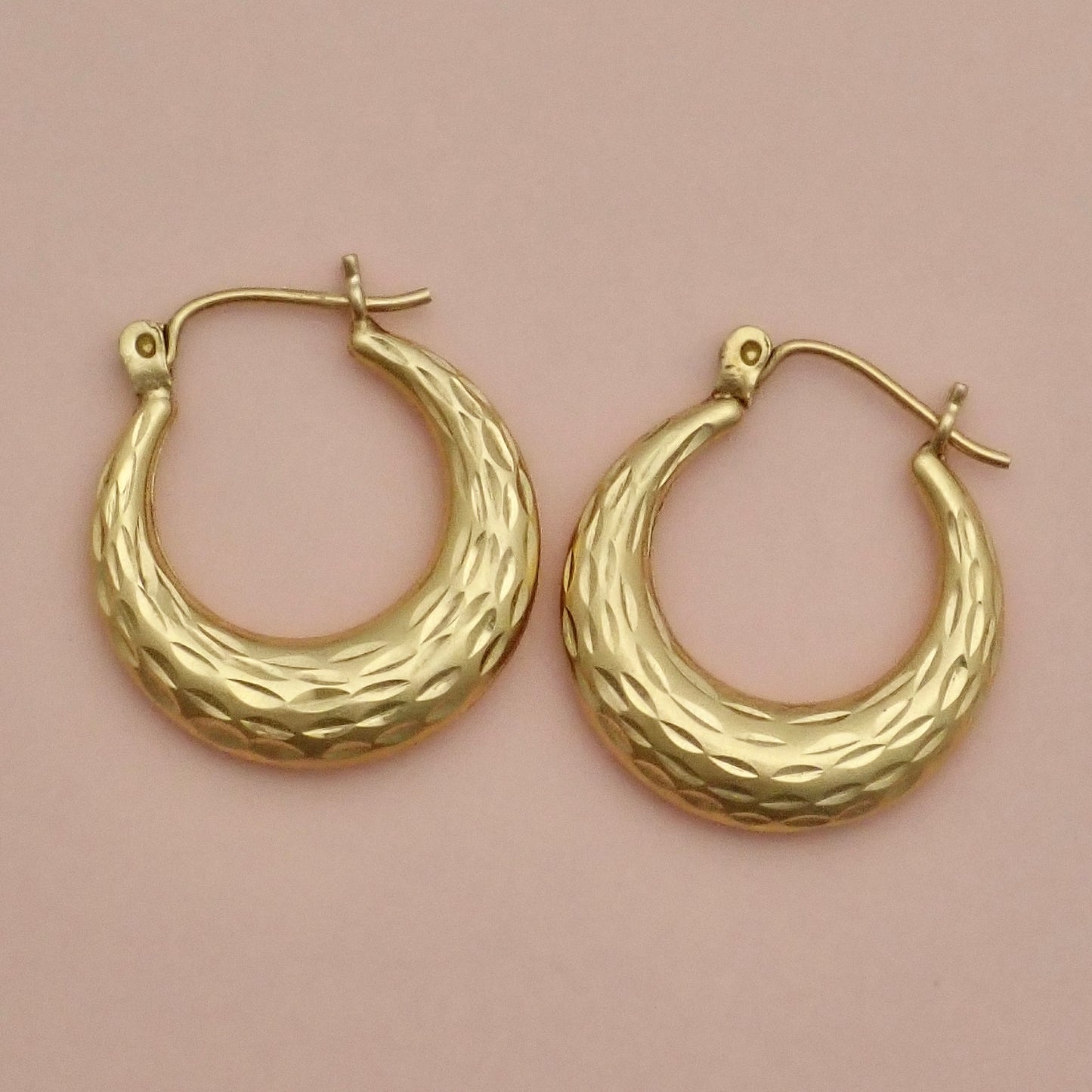 PreLoved Solid 14K Yellow Gold Diamond-Cut "Honeycomb" Puff Hoop Earrings
