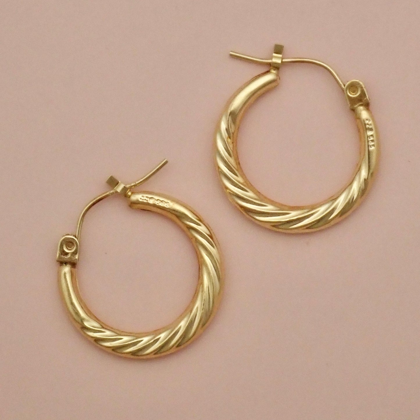 PreLoved Solid 14K Yellow Gold Spiraled Rope Hoop Earrings