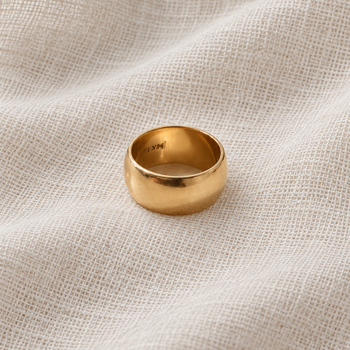 Preloved Heavyweight 14k Yellow Gold Wide Cigar Band Ring (11.3g)