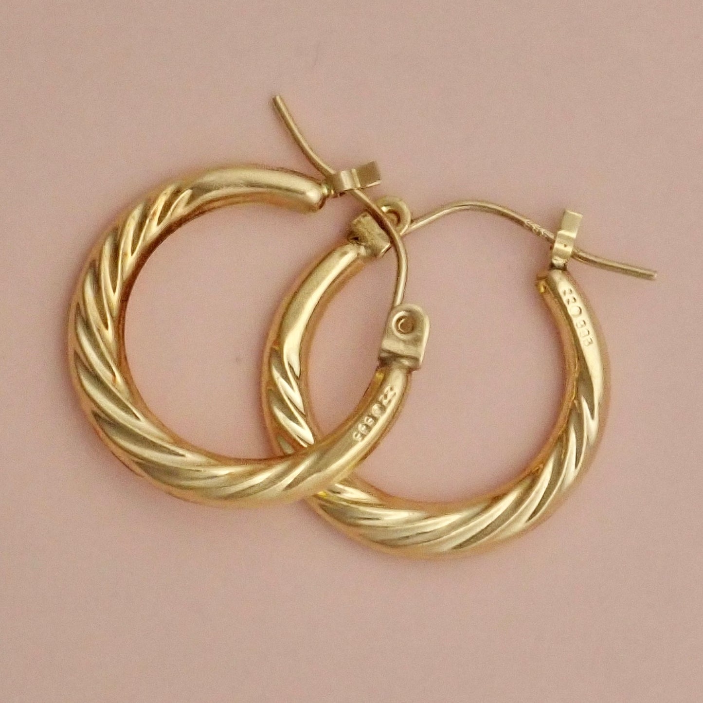PreLoved Solid 14K Yellow Gold Spiraled Rope Hoop Earrings