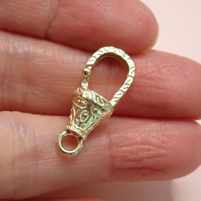 English 9ct Gold Intricately Engraved "Scroll" Dog Clip 24mm