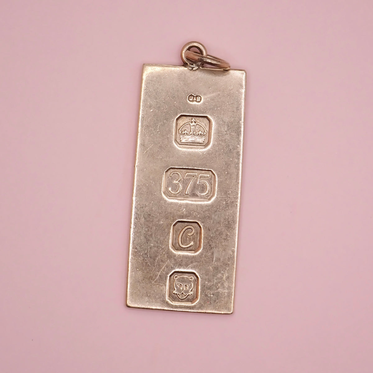 Vintage 1977 British 9K Yellow Gold Ingot Pendant – London Hallmarked, Silver Jubilee Era