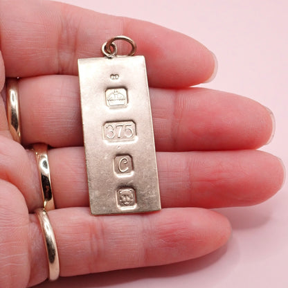 Vintage 1977 British 9K Yellow Gold Ingot Pendant – London Hallmarked, Silver Jubilee Era