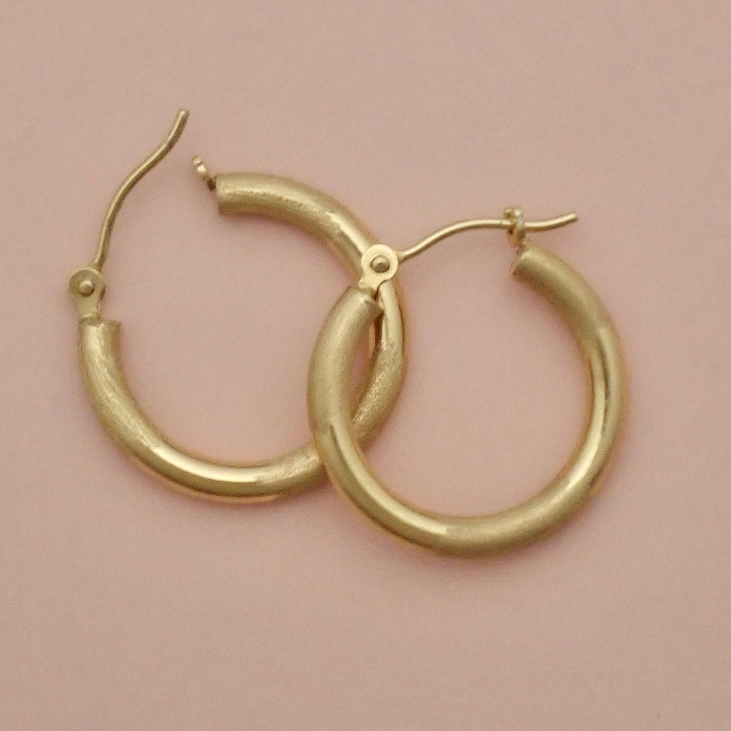 PreLoved Solid 14K Yellow Gold "Mixed Texture" Satin & Polished Hoop Earrings