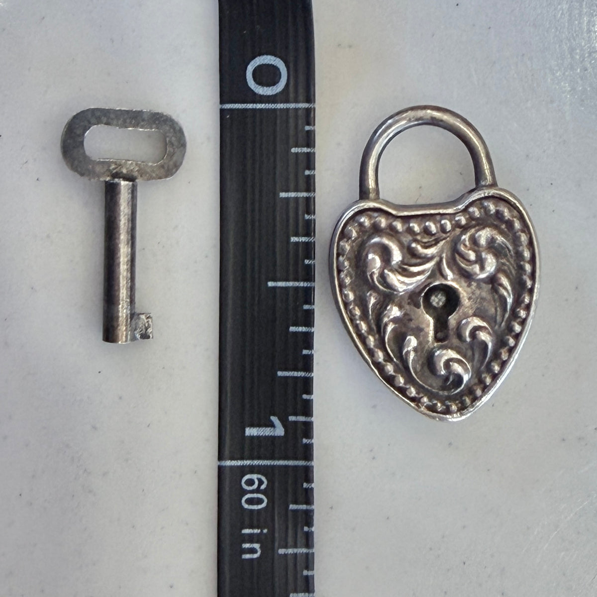 Rare Antique 1899 Sterling Silver Repoussé Heart Padlock & Working Key