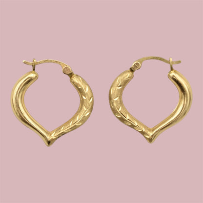 Preowned 14K Yellow Gold Open Heart Hoops – Radiant Diamond-Cut Earrings