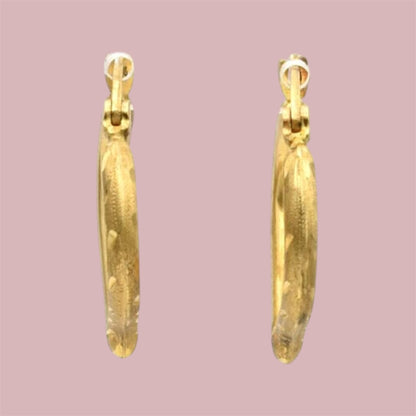 Preowned 14K Yellow Gold Open Heart Hoops – Radiant Diamond-Cut Earrings