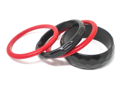 Vintage Black & Red Bakelite Bangle Set: Faceted Carved Rockabilly Jewelry