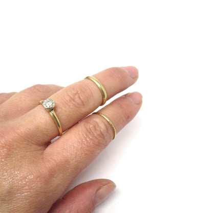 Vintage 14K Yellow Gold Diamond Solitaire Ring - Size 7 1/4