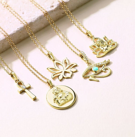 14k Yellow Gold Petite Lotus Flower Renge Openwork Charm Necklace