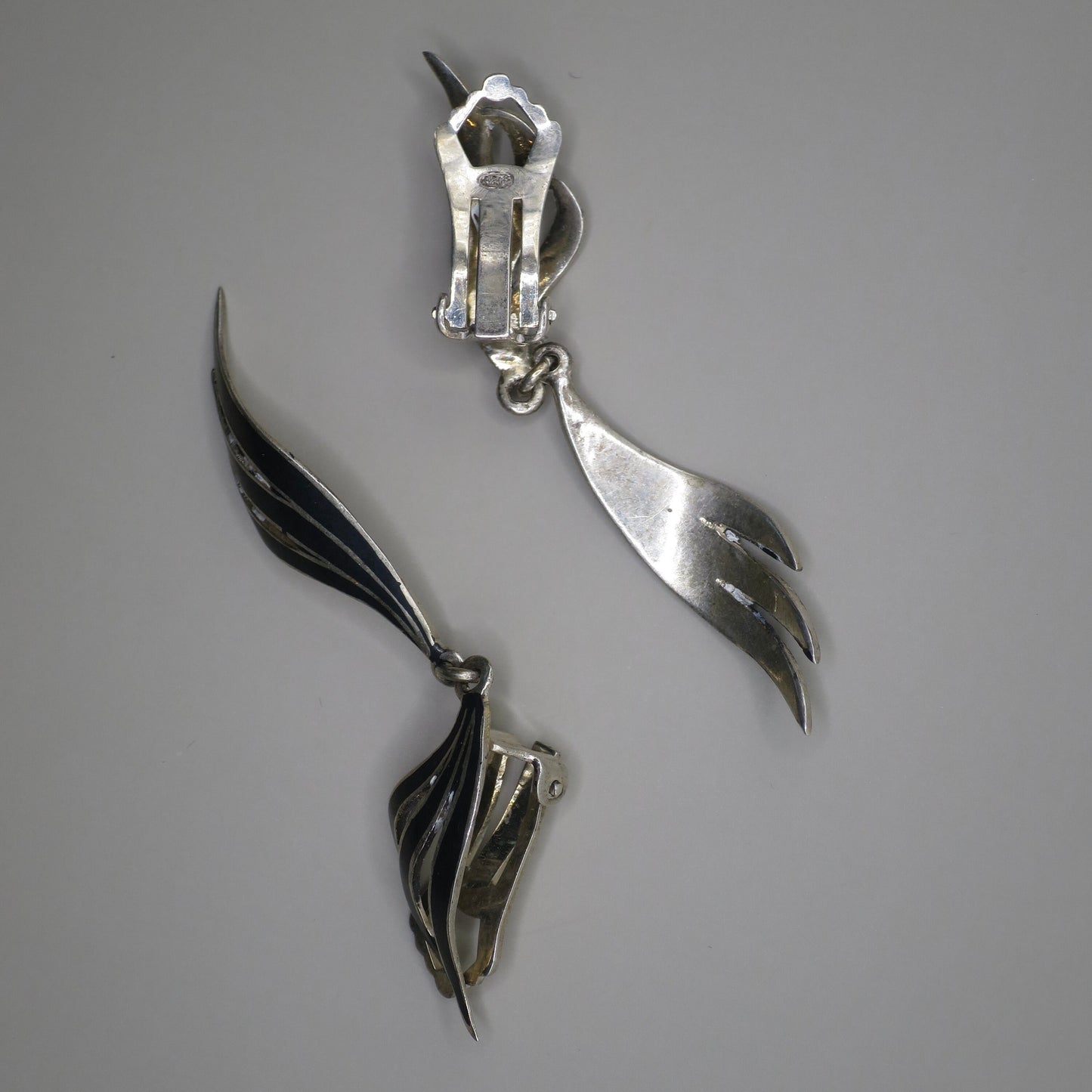 Antique Niello 865 Silver Double Angel Wings Clip On Earrings N1