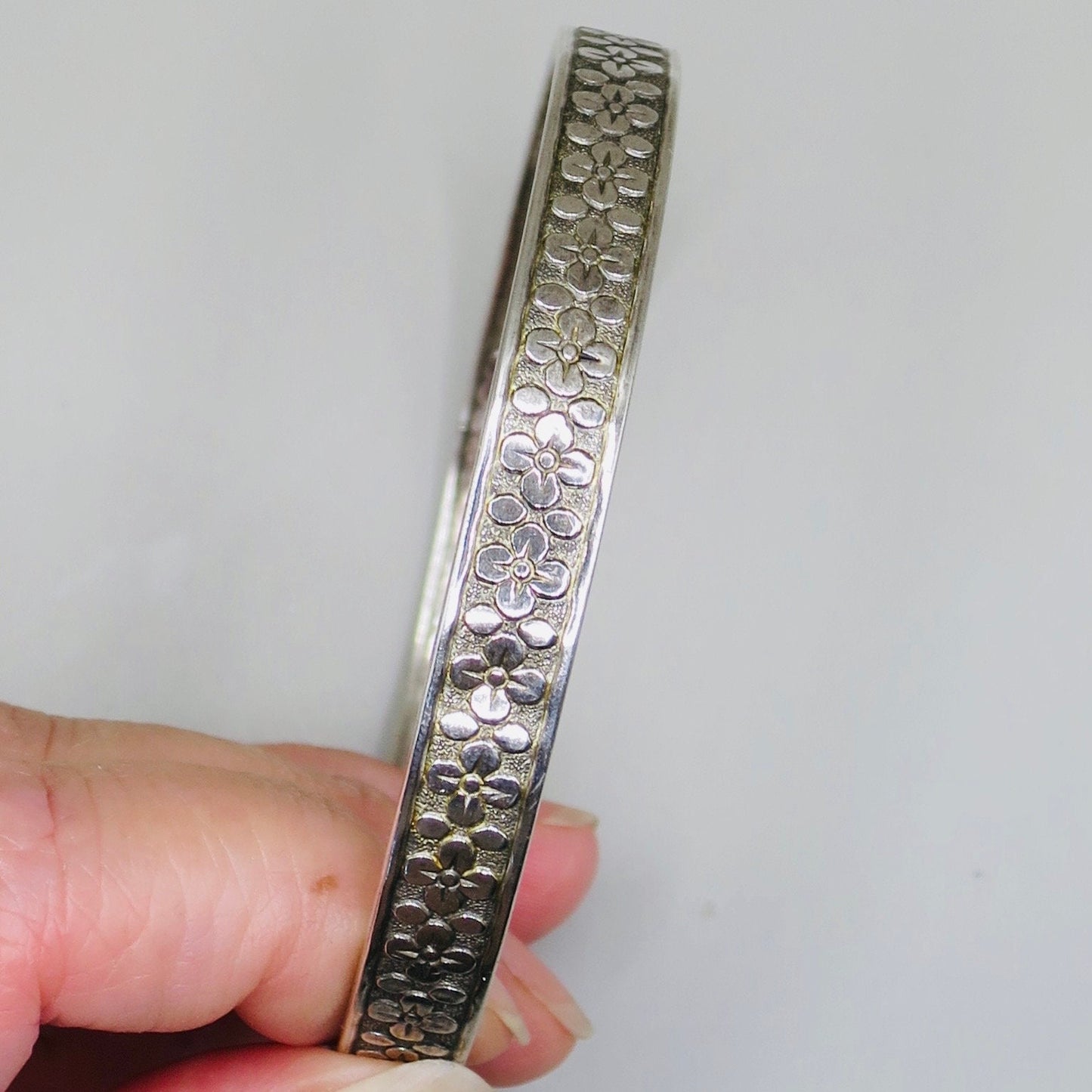 Vintage Sterling Silver Embossed Floral Stacking Bangle Bracelet, 8.7 grams