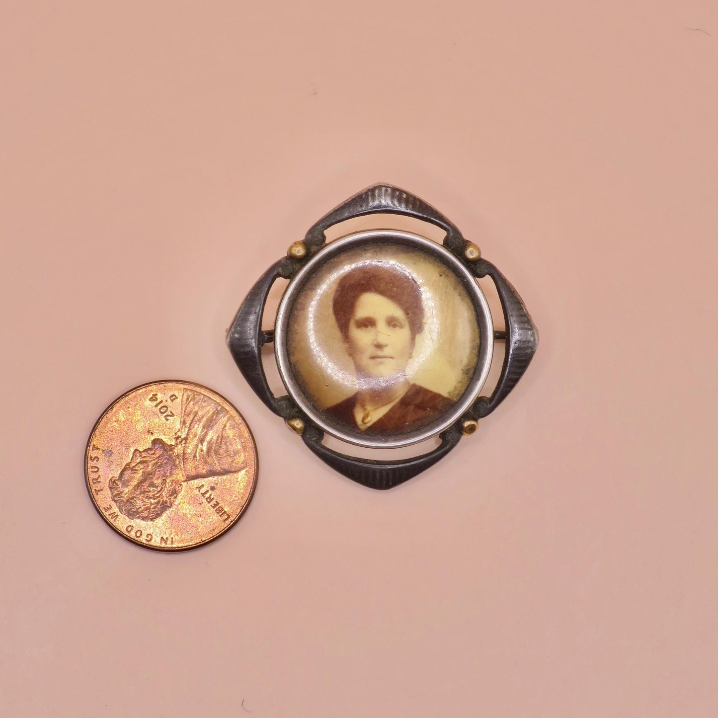 Antique Victorian Niello & Rose Gold Gilt Square Frame Pin Brooch with Daguerreotype Photo N3