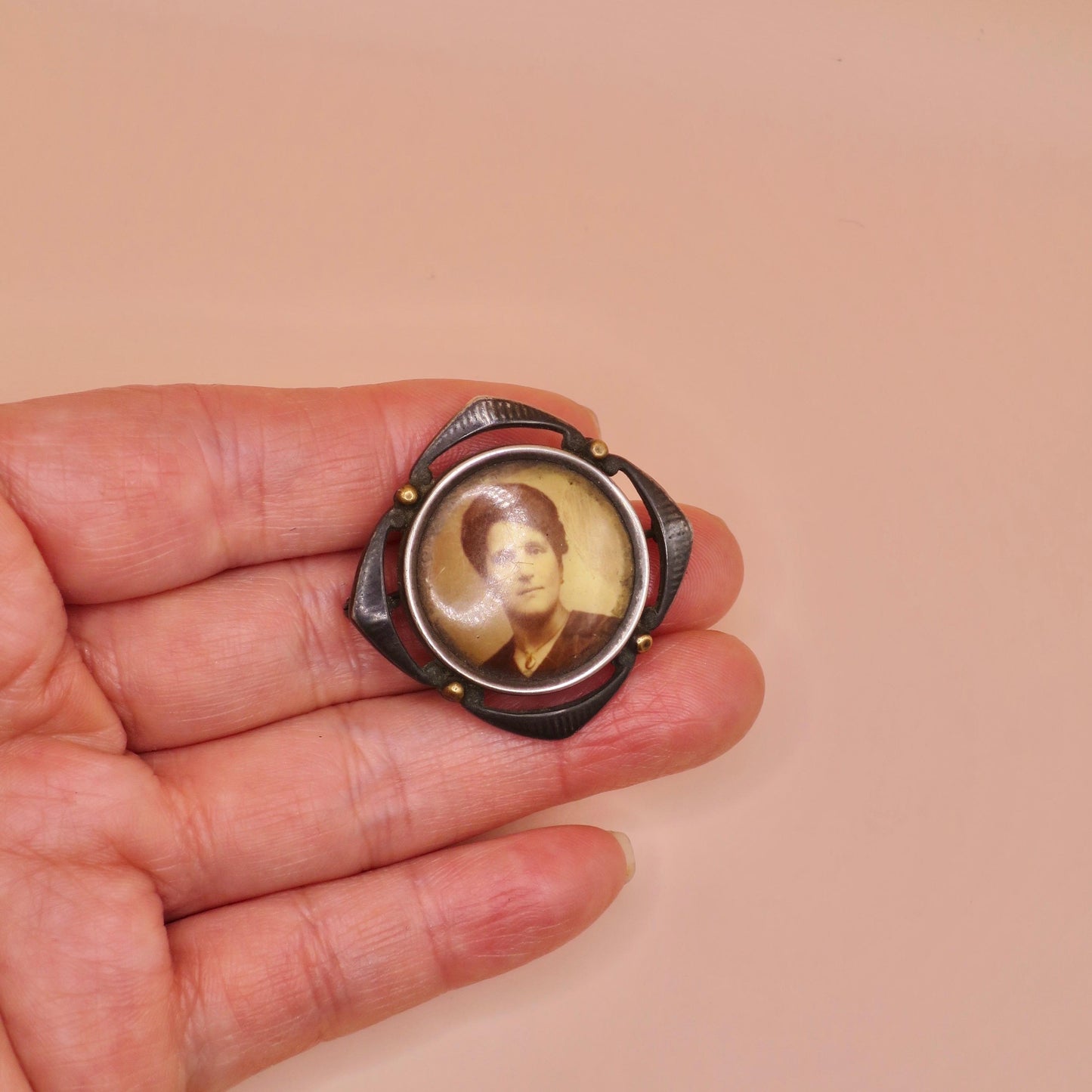 Antique Victorian Niello & Rose Gold Gilt Square Frame Pin Brooch with Daguerreotype Photo N3