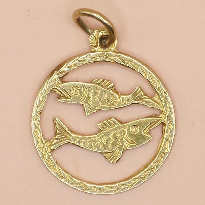 Vintage 1969 9ct 9k Gold Pisces Fish Zodiac Disc Charm