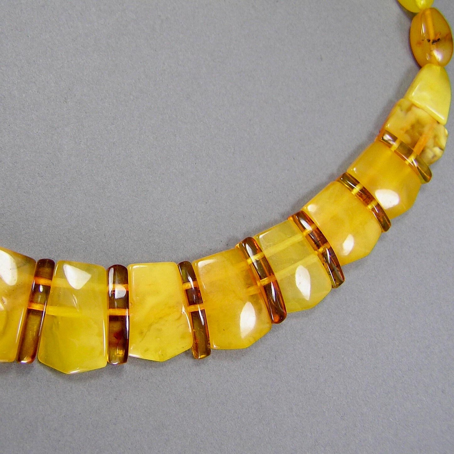 Vintage Marbled Baltic Egg Yolk Amber Beads Necklace