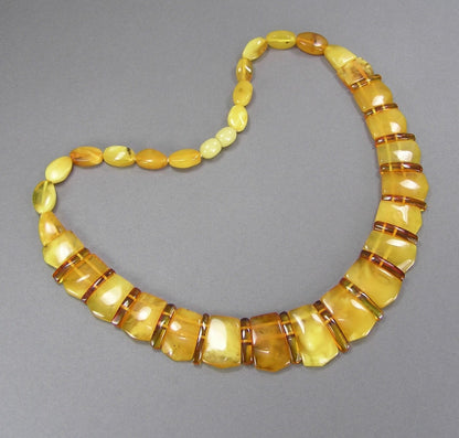 Vintage Marbled Baltic Egg Yolk Amber Beads Necklace