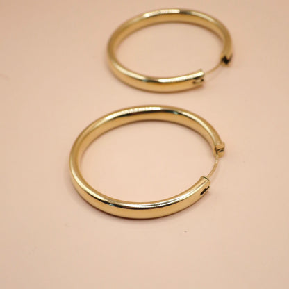 Preloved Vintage 14k Yellow Gold Hoop Earrings, 2.1 grams