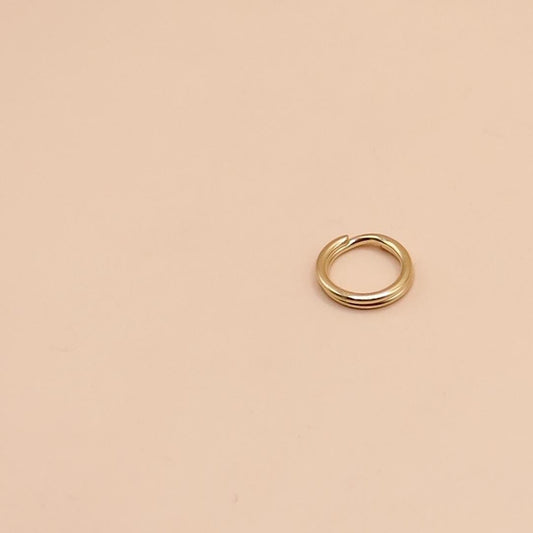 14K Yellow Gold Split Jump Ring: 5.6mm Charm Link