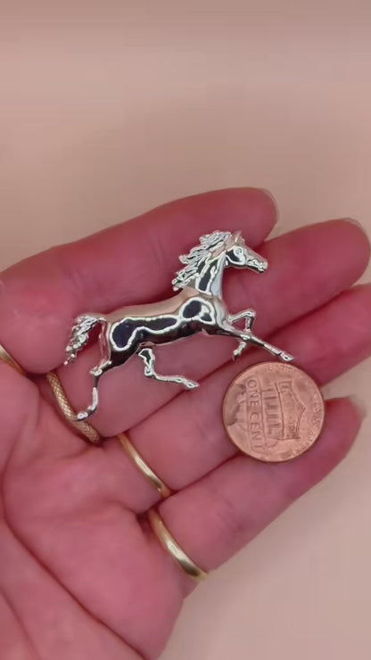 Solid 925 Sterling Silver Chinese Zodiac Year of the Horse Standardbred Trotter Pendant